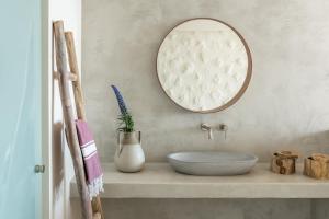A bathroom at Verina Astra