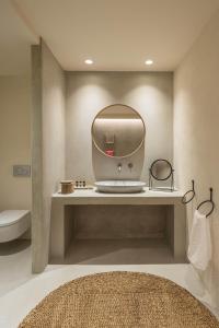 A bathroom at Verina Astra