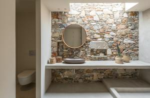 A bathroom at Verina Astra
