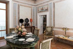 Imagen de la galería de Palazzo Suriano Heritage Hotel, en Vietri