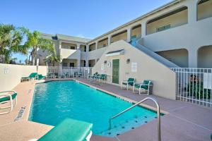 Gallery image of Coastal Condo with Pool in South Padre Island! in South Padre Island
