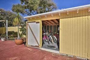 Ciclismo en Sunny Cocoa Beach Escape with Bikes, Walk to Beach o alrededores