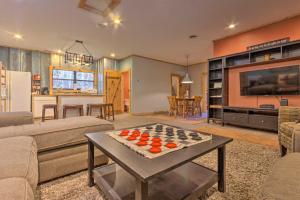 Gallery image of Cherokee Natl Forest Retreat Renovated Cabin! in Greeneville