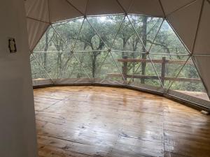 Balkón nebo terasa v ubytování MANDALA CAMP