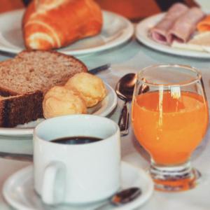 Frukostalternativ för gäster på Pouso Paratiense Jabaquara