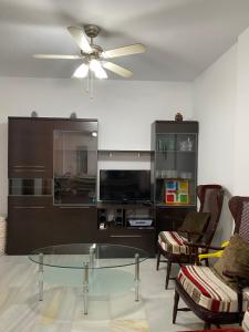 TV a/nebo společenská místnost v ubytování Laguna Beach