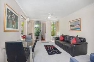 Galeriebild der Unterkunft Surfers Beach Resort One in Gold Coast