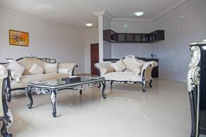 Millenium Popo Beach Hotel的休息区