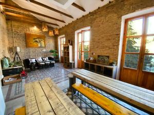 Posezení v ubytování ECO Hostel