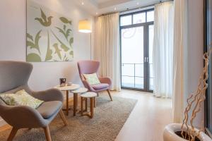 Ein Sitzbereich in der Unterkunft Villa Claire meerZEIT