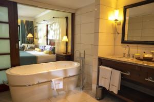 Koupelna v ubytování Maritim Resort & Spa Mauritius