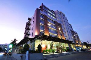 Gallery image of Mayflower Grande Hotel Chiang Mai in Chiang Mai