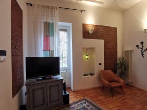 Μια τηλεόραση ή/και κέντρο ψυχαγωγίας στο Luxury Loft 89