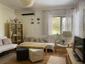 Гостиная зона в Guest House Shabla