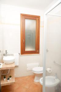 A bathroom at Residence I Faraglioni