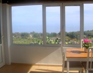 Gallery image of Kefalas nr Almyrida sea view cottage in Chania