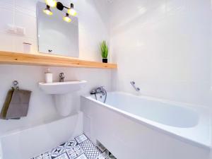 Kúpeľňa v ubytovaní Apartament Dzień Dobry 2 + 14 fotografií