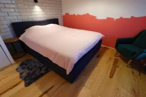Posteľ alebo postele v izbe v ubytovaní Room Emma,between bus and train station,Netflix,speed Wi-Fi