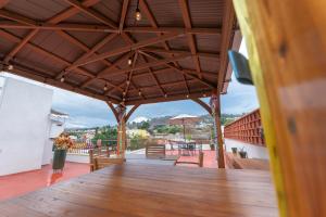 Nespecifikovaný výhled na hory nebo výhled na hory při pohledu z bed and breakfast