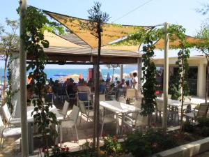Restaurace v ubytování Melina Beach