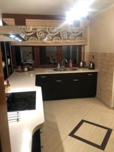 Kuchnia lub aneks kuchenny w obiekcie Victoria Rooms