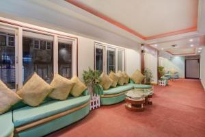 Posezení v ubytování Mount Conifer Suites & Spa