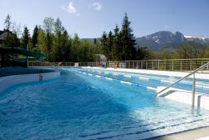 Zespół Tatry - Hotel Tatry i Budynek Turystyczny内部或周边的泳池