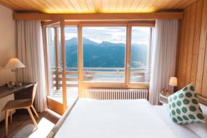 Pogled na planinu ili pogled na planinu iz hotela