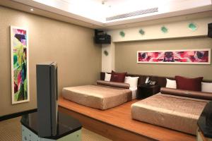 In-stone Motel 객실 침대