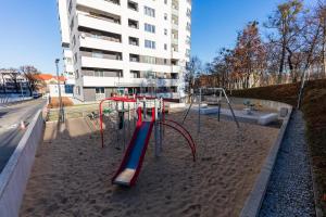 Plac zabaw dla dzieci w obiekcie Apartament 5k Szczecin