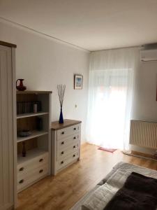 Fotografia z galérie ubytovania Virág Apartman v destinácii Vonyarcvashegy