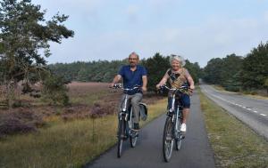 Foto dalla galleria di Chalet Op De Veluwe # Linde a Putten