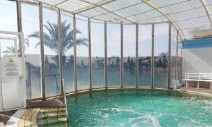 Bazén v ubytování Hotel Castiglione nebo v jeho okolí