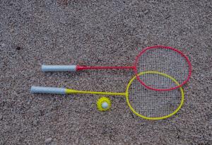 Tenis a/nebo squash v ubytování Holiday Home Intrade nebo okolí