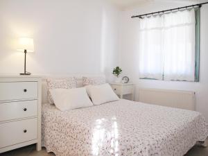 Posteľ alebo postele v izbe v ubytovaní Olive Bay Beach House Ammouliani