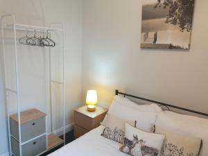 Fotografie z fotogalerie ubytování South Shield's Diamond 3 Bedroom House Sleeps 6 Guests v destinaci South Shields