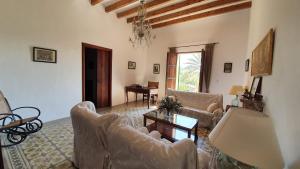 A seating area at Casa Castellitx Mallorca