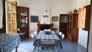 A seating area at Casa Castellitx Mallorca