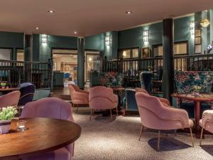 Lounge nebo bar v ubytování Mercure Blackburn Dunkenhalgh Hotel & Spa