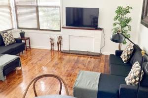 TV a/nebo společenská místnost v ubytování Fieldsend Cottage