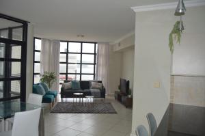 Apartment Accommodation Front Elegant 6 Sleeper Near Ushaka Marine World Durban South Africa Booking Com