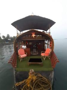 Gallery image of Laid Back Waters in Vagator