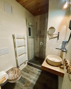 Koupelna v ubytování Alpenappartements Schwalbennestl