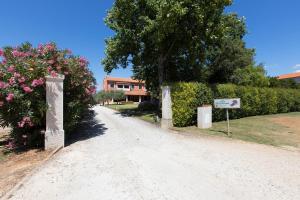 Ein Garten an der Unterkunft Rooms Alla Beccaccia