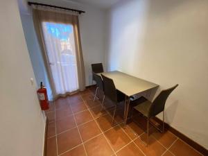 Fotografia z galérie ubytovania Apartamento con doble entrada y piscina compartida v destinácii Cádiz