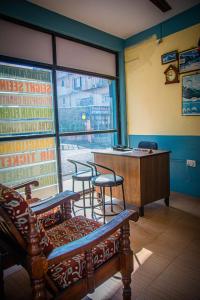 Ruang duduk di Hotel Plaza Nepal
