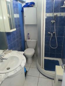 Ванна кімната в 2 PIECES FRONT DE MER DERNIER ETAGE 40 m2