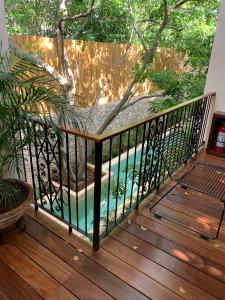 Bazén v ubytování TreeHouse Boutique Hotel, an adults only boutique hotel nebo v jeho okolí