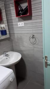A bathroom at apartamento Canary Style 2 las canteras