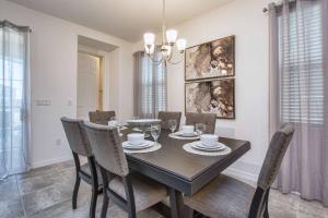 Foto da galeria de 5 Bedrooms Townhome W- Splashpool - 8205Sa em Orlando